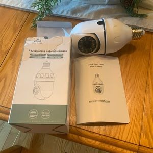 Security camera wireless with light